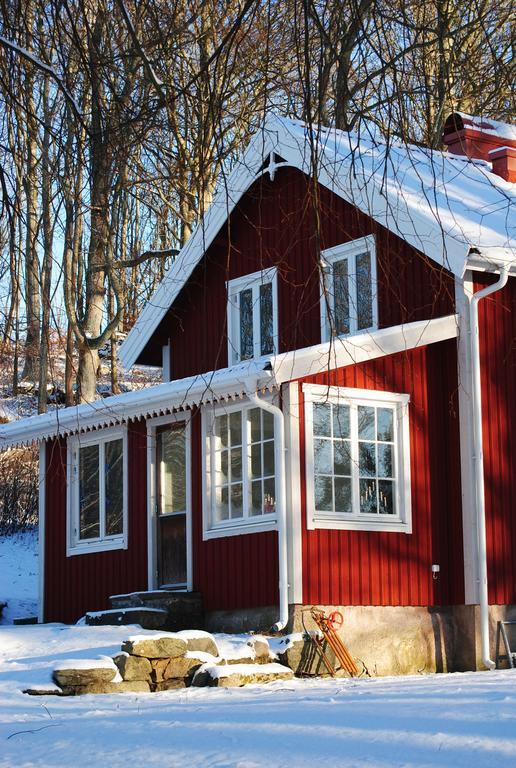 Anfasteroed Gardsvik - Grindstugan لجونجسكيل المظهر الخارجي الصورة